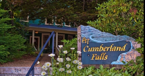 At Cumberland Falls Bed and Breakfast Inn