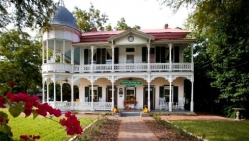 The Gruene Mansion Inn